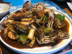 -臻鲜燕海鲜融合餐厅(金陵style店)