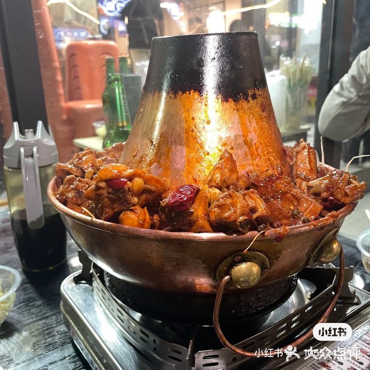 情定香辣煲，辣而不腻！