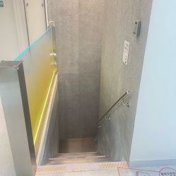 -张小熊连锁轻医美