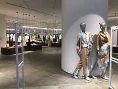 -URBAN REVIVO(北京大兴凯德MALL店)