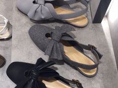 -爱雍·乌节