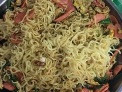 炒方便面-一万鑫麻辣小龙虾