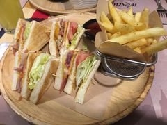 -遇见西木美式餐厅(体育路店)