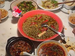 -初蓉丨遇见新川菜(亲贤街荣耀店)