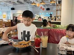 -灵意咖啡·西班牙美食(汕头金平万达广场店)
