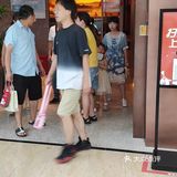 服务员服务好,迎宾热情