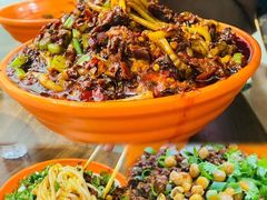 -玲玲米粉·新疆现炒米粉(大十字总店)