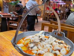 -老滇山寨•云南特色菜•地方菜•民族风情歌舞表演(金碧店)