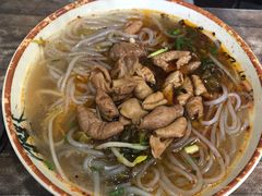 麻辣肥肠粉-天府面庄(天平路店)