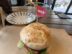 -必胜客(大宁路店)
