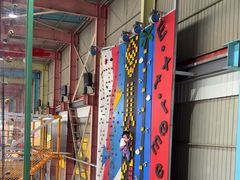 -天空之城蹦床攀岩运动馆·团建拓展·亲子游乐·生日派对(合肥店)