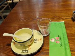 餐具摆设-荣鹏风味烀饼总店