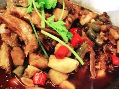 -思博半步颠小酒馆(梦时代店)