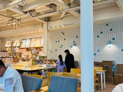 -猫的天空之城概念书店(北戴河蔚蓝海岸店)