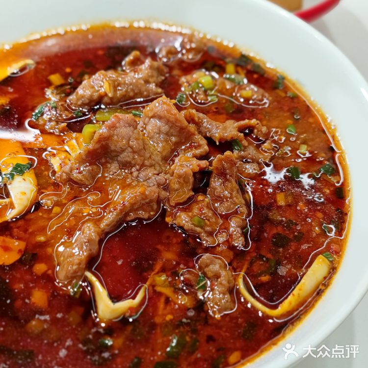 ♨️水煮鱼好吃到连油都想喝几口，不愧是必吃榜老品牌