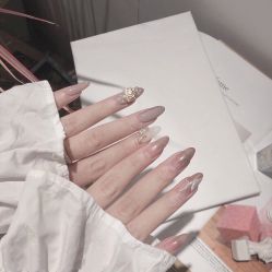 -慕拉美甲美睫皮肤管理
