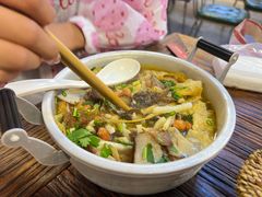 -丽丽三鲜螺蛳粉(田林路店)