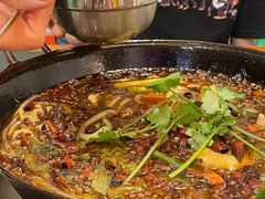 -鸿顺老铁锅美蛙鱼府(解放碑店)