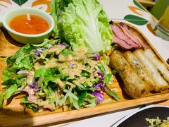 东南亚风味小吃拼盘-越弥越南传统美食馆