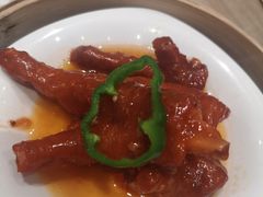 -钟书阁(群光广场店)