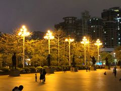 -英雄广场