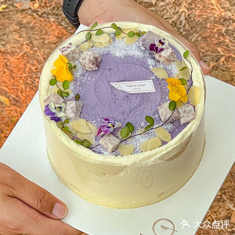 终于有好吃的芋泥蛋糕了！芋泥脑袋满意！