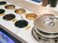 自助调料区-小天鹅火锅·一线江景洪鼎旗舰店(洪崖洞店)
