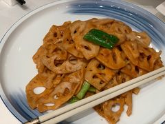 -品泉餐厅·大盆鱼·走地鸡