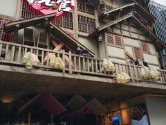 门面-哥老官重庆美蛙鱼头(西湖银泰十一哥店)