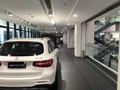 -浙江星杭奔驰4S店(海创园店)