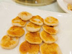 香煎墨鱼饼-东江渔村·古典园林·30年粤菜老字号(太和店)