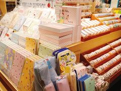 零售区-猫的天空之城概念书店(苏州诚品店)