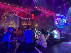 -喜鹊音乐酒馆(西街店)
