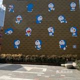 地铁12号线南京西路站出来就是
