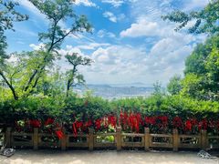 -灵岩山风景区