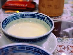 香滑凤凰奶-周大娘牛乳(旧寨古村总店)