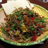 扬州小美食街梅岭东路美食老根据地，老店。现在连锁店好多