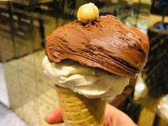 黑巧克力冰激凌-VENCHI 闻绮(北京国贸商城店)