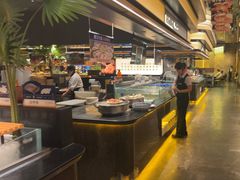 -钱小奴海鲜自助黑金店(杭州滨江龙湖店)