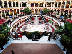 -佛罗伦萨小镇广佛名品奥特莱斯(疏港路店)