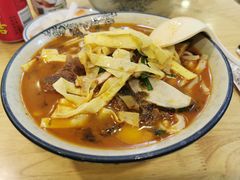 老酸菜牛腱子面-阿彬生炒牛肉面(解放路店)
