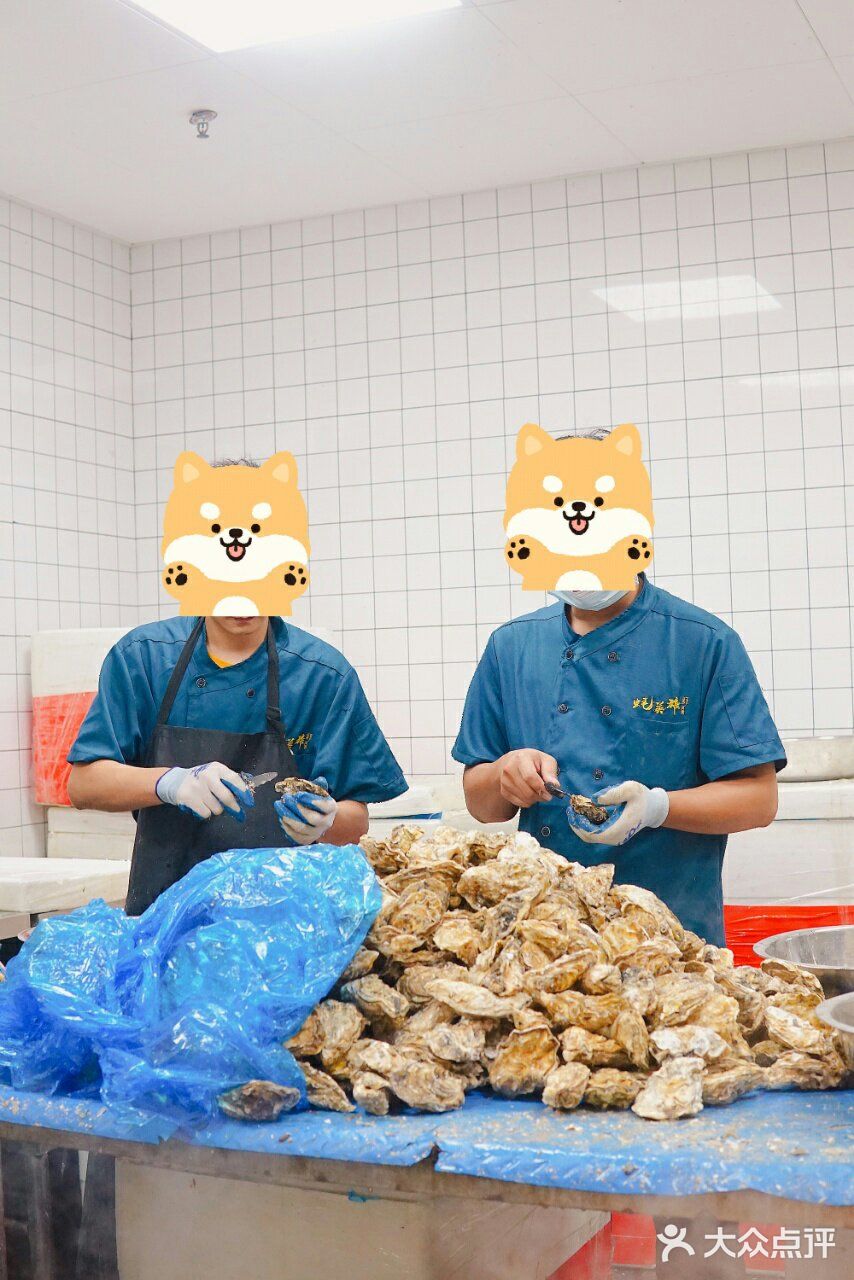 这家成都超火的生蚝自助，终于来上海了!