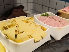 -宽板凳老灶火锅(台湾街店)