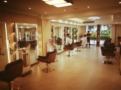 -红人馆造型十添