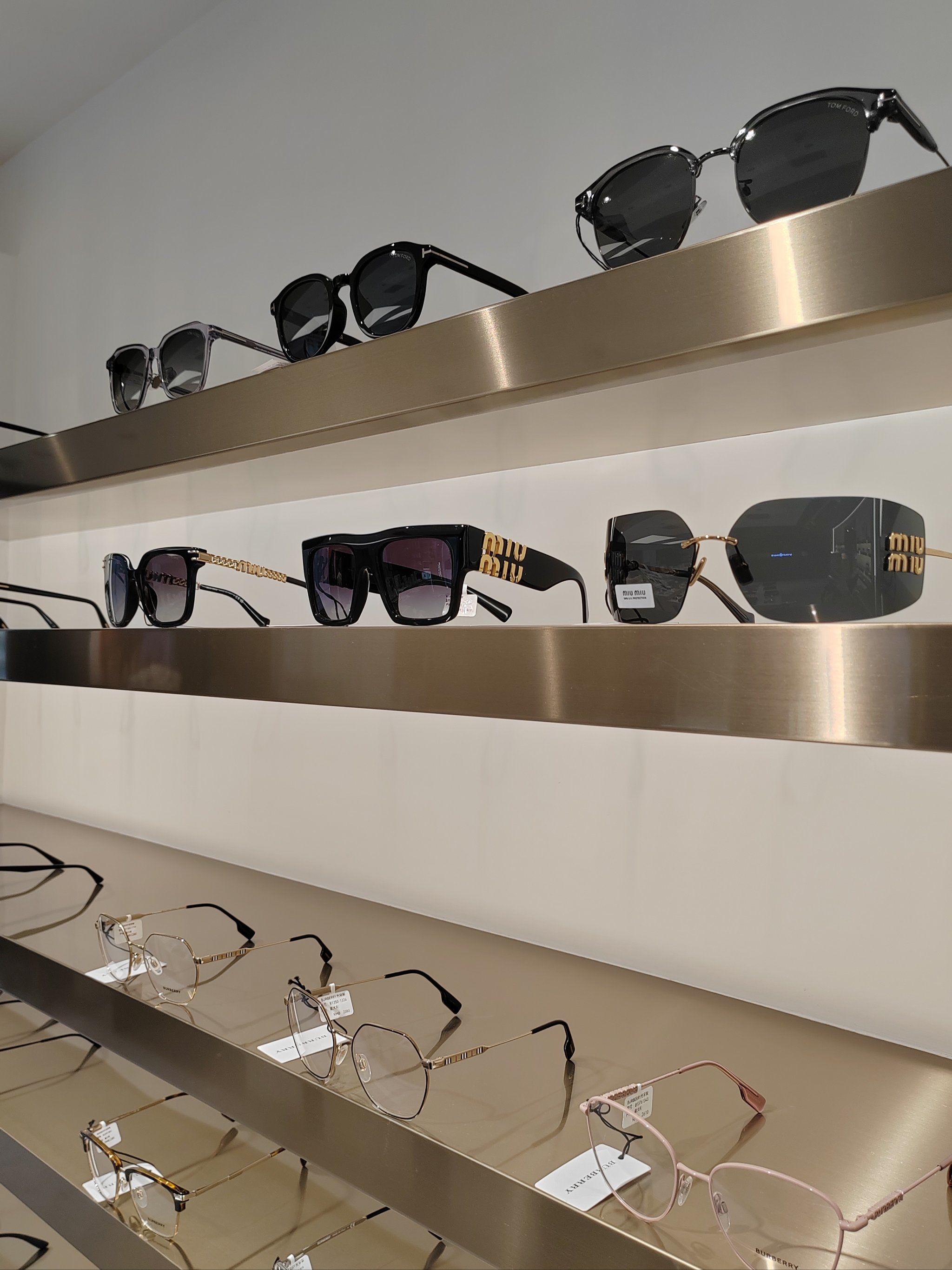 西安配眼镜官方网站_西安配眼镜便宜的地方