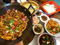-富正毅三下锅·湘西韵味(天门山索道店)