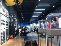 -adidas(滔搏朝阳大悦城店)