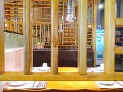 大堂-唯成•韩国炭火烤肉 유성고기