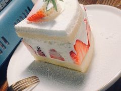 草莓蛋糕-MI WU FACTORY米屋美食工厂餐厅(绿地店)