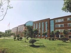 -中加枫华国际学校